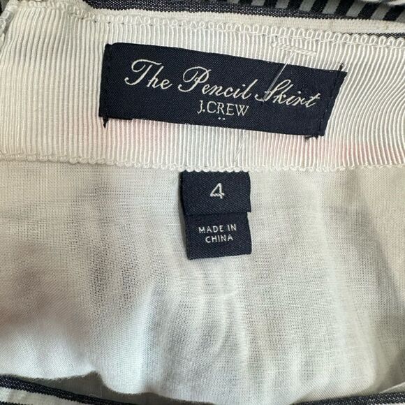 J Crew Seer Sucker Pencil Skirt #2 | Size 4 - Picture 6 of 6
